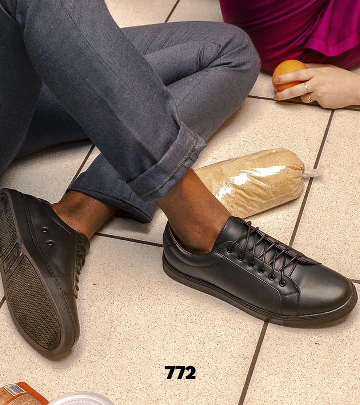 772